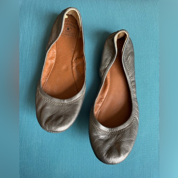 Lucky brand metallic taupe flats size 8. Worn once. - Picture 2 of 2